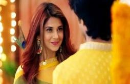 Zulfon Ko Gira Ke Palko Ko Zhukana| WhatsApp Status 2021